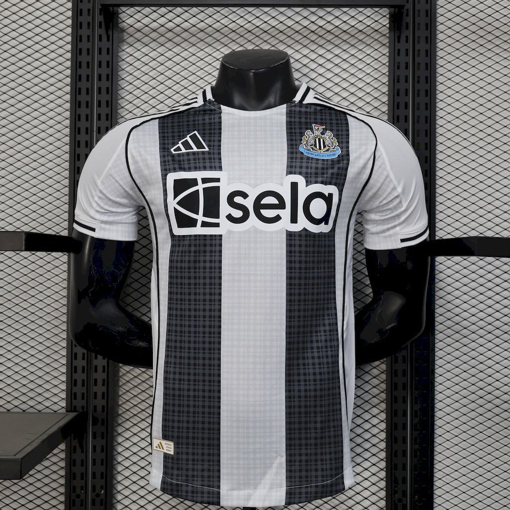 Newcastle Maillot Domicile 25/26